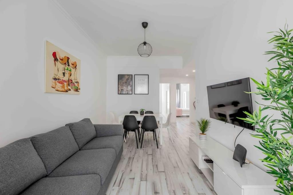 Lovely 3-Bedroom Condo W/ Free Parking On Premises Queluz Εξωτερικό φωτογραφία